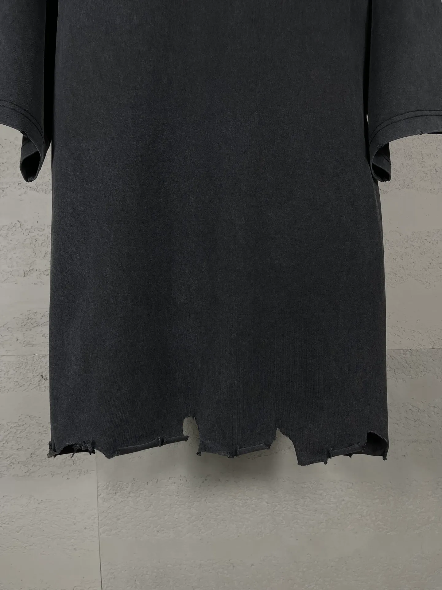 【 . Quality】BALENCI*GA/ #2025New Arrival LOGO T 。 ZP 、 260 ， . ， 。 。Classic LOGO 。 。 , OS . Same Style ：BL 253651 ： ，White Size：XS S M L